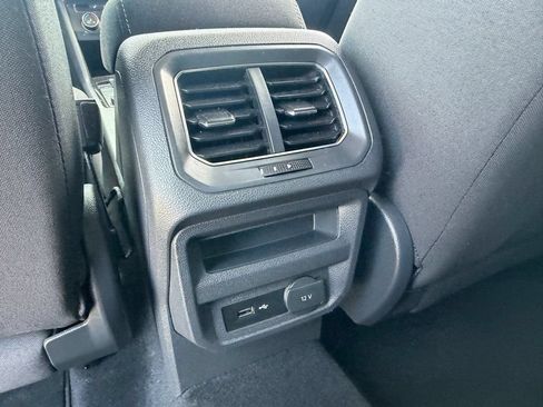 Used 2018 Volkswagen Tiguan S AWD/4WD image 13
