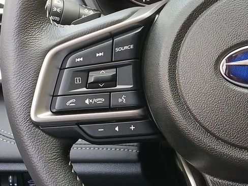 Certified 2025 Subaru Outback Limited AWD/4WD image 10