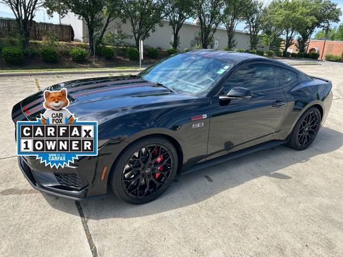 Used 2024 Ford Mustang GT Premium RWD image 1