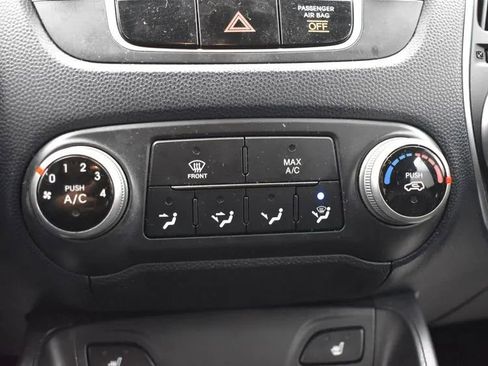 Used 2011 Hyundai Tucson GLS image 29