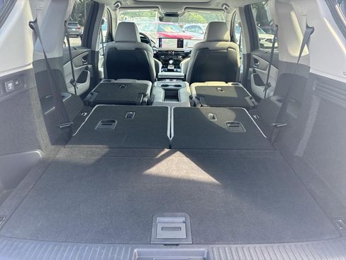 Certified 2025 Acura MDX FWD w/ Technology Package image 25