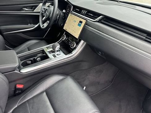 Certified 2024 Jaguar XF R-Dynamic SE AWD/4WD image 14
