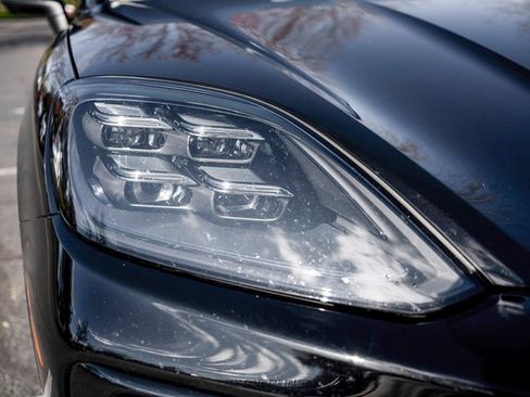 Used 2024 Porsche Cayenne S image 72