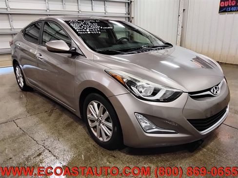 Used 2015 Hyundai Elantra SE w/ Option Group 02 image 1
