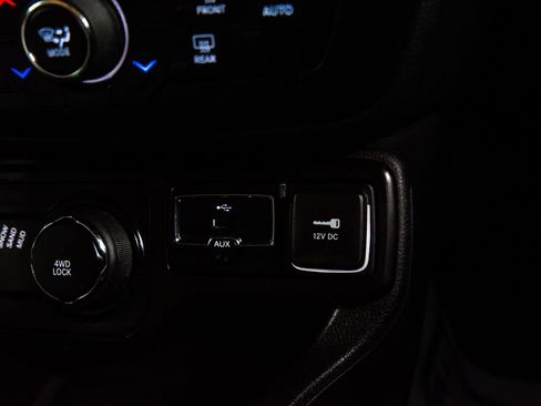 Used 2023 Jeep Renegade Latitude image 28