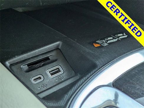 Used 2023 Buick Enclave Essence w/ Experience Buick Package image 21