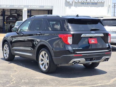 Used 2020 Ford Explorer Platinum w/ Premium Technology Package AWD/4WD image 4