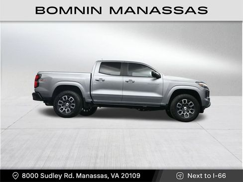 Used 2024 Chevrolet Colorado Z71 w/ Z71 Convenience Package 2 image 30