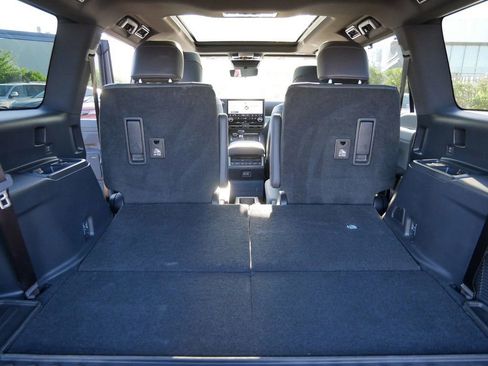 Used 2025 Lexus GX 550 w/ Cold Area Package AWD/4WD image 12