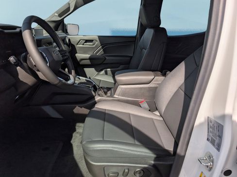 New 2026 Chevrolet Colorado Trail Boss image 17