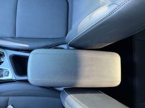 Used 2023 Buick Encore GX Select FWD image 28