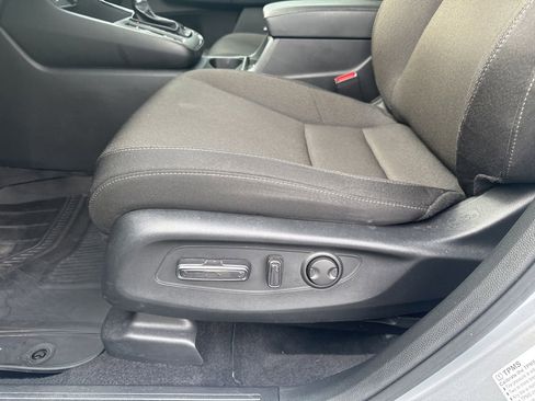 Used 2023 Honda CR-V EX image 14