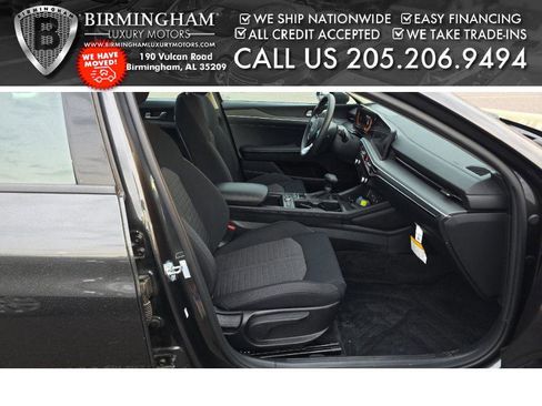 Used 2025 Kia K5 LXS FWD image 2