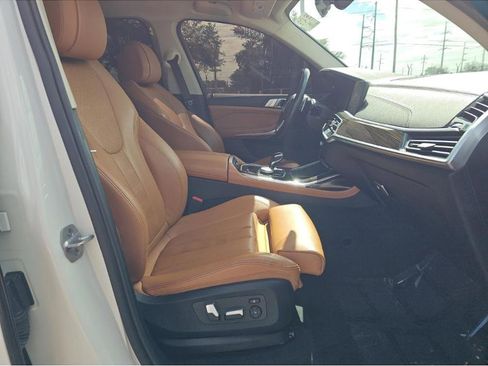 Used 2021 BMW X7 xDrive40i AWD/4WD image 10
