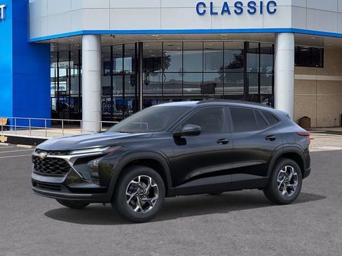 New 2026 Chevrolet Trax LT FWD image 2