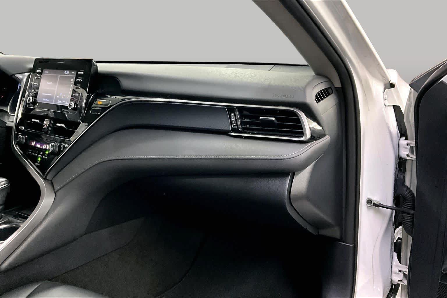 Used 2024 Toyota Camry SE FWD image 18