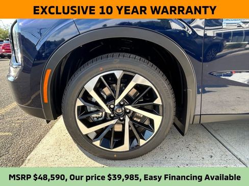 New 2025 Mitsubishi Outlander SE image 5