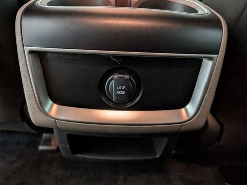 Used 2026 Kia Carnival FWD image 10