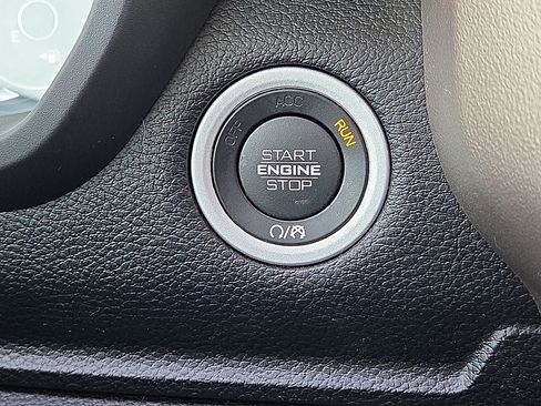 Used 2021 RAM 1500 Laramie RWD image 29
