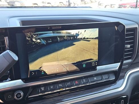 New 2026 Chevrolet Silverado 2500 LTZ w/ LTZ Convenience Package AWD/4WD image 25