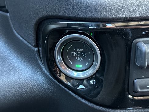 New 2026 GMC Sierra 1500 SLT w/ SLT Premium Plus Package image 23