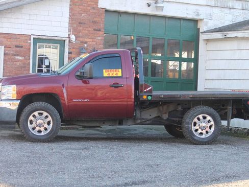 Used 2013 Chevrolet Silverado 3500 LT w/ Convenience Package image 16