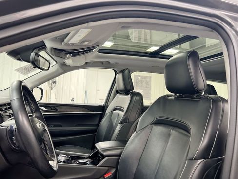 Used 2021 Jeep Grand Cherokee L Limited image 20