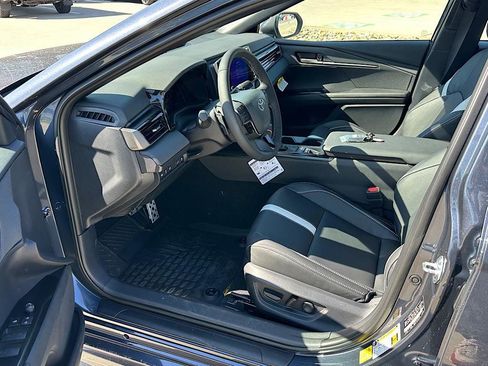 New 2026 Toyota Camry SE FWD image 5
