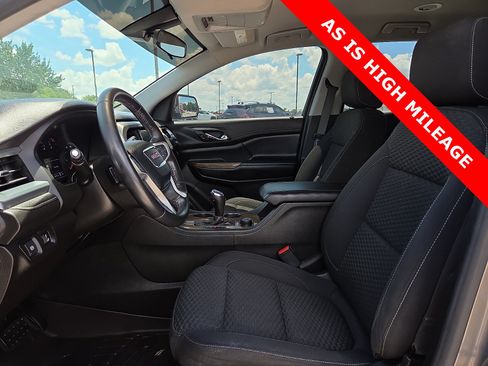 Used 2019 GMC Acadia SLE w/ Driver Alert Package I FWD image 17