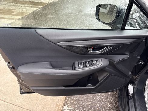 Used 2023 Subaru Outback Premium image 12