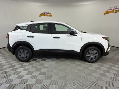 New 2026 Nissan Kicks S FWD image 7