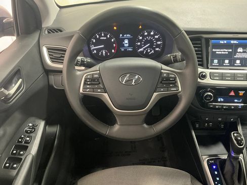 Used 2021 Hyundai Accent Limited w/ Cargo Package FWD image 8