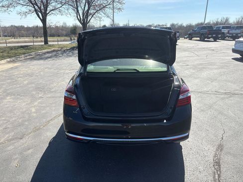 Used 2017 Honda Accord Touring image 10