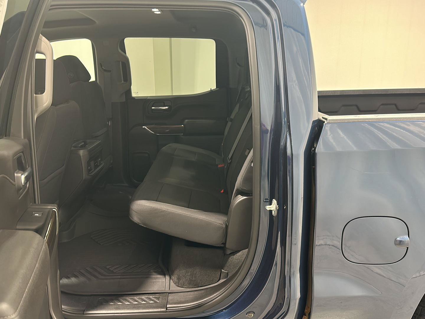 Used 2022 Chevrolet Silverado 1500 RST AWD/4WD image 22