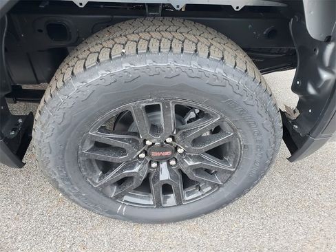 New 2026 GMC Sierra 1500 Elevation image 31