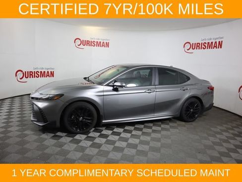 Used 2025 Toyota Camry SE w/ Multimedia Upgrade Package FWD image 6