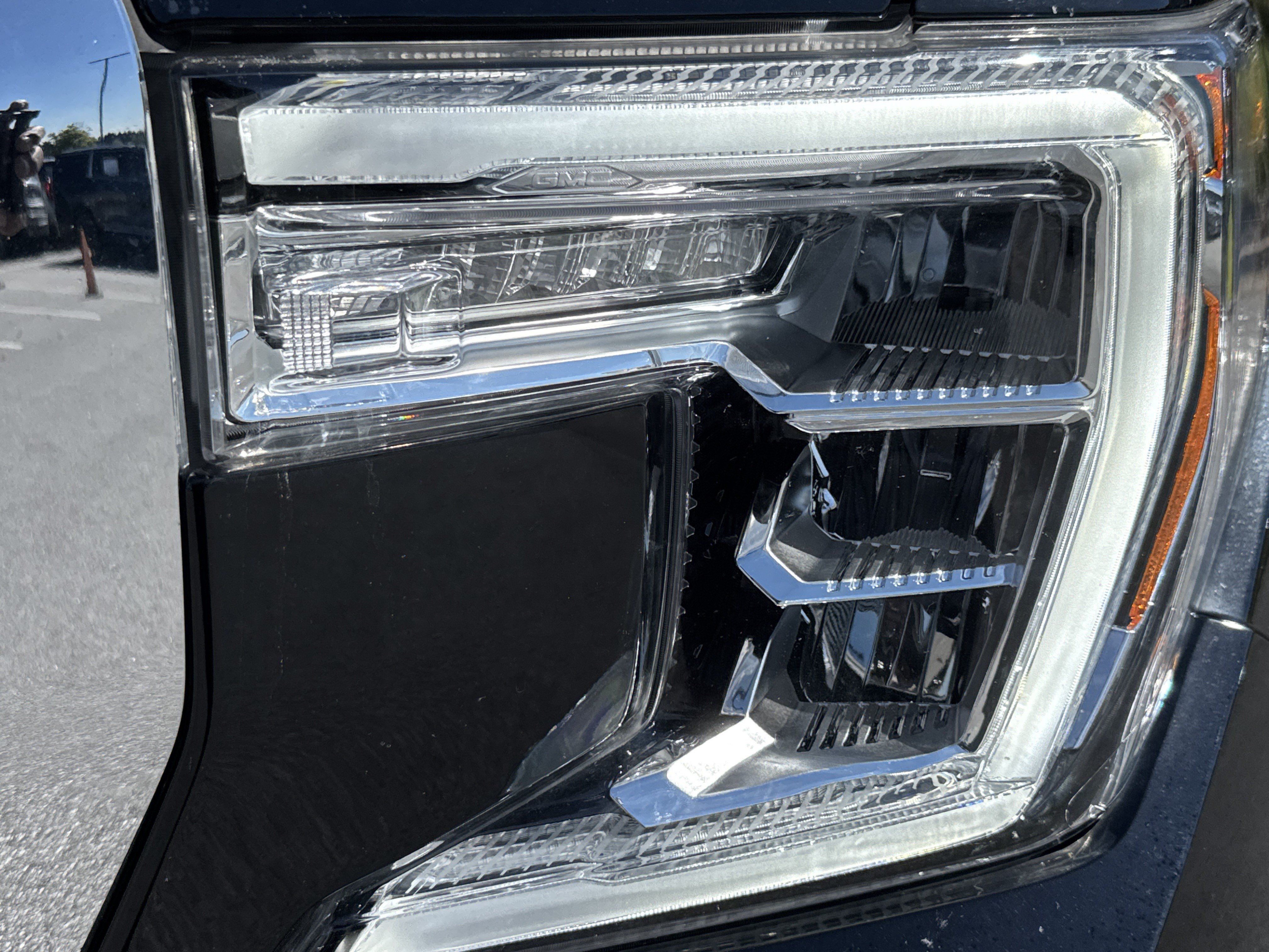 Used 2022 GMC Sierra 1500 SLT w/ SLT Premium Plus Package RWD image 6