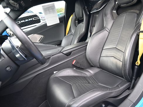 Used 2021 Chevrolet Corvette Stingray Preferred Cpe w/ Z51 Performance Package image 14