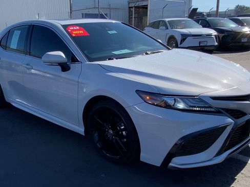 Used 2024 Toyota Camry XSE image 3