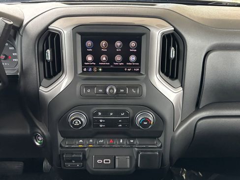 Used 2023 Chevrolet Silverado 1500 Custom image 12