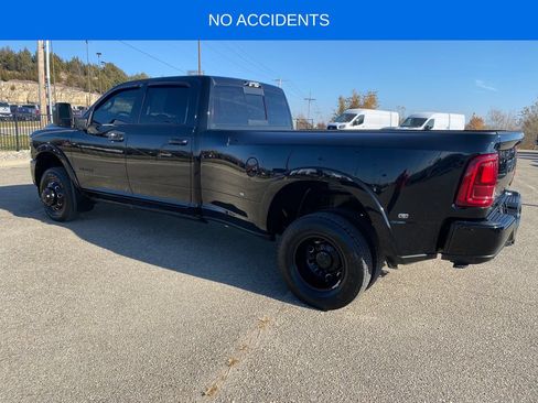 Used 2025 RAM 3500 Limited AWD/4WD image 4