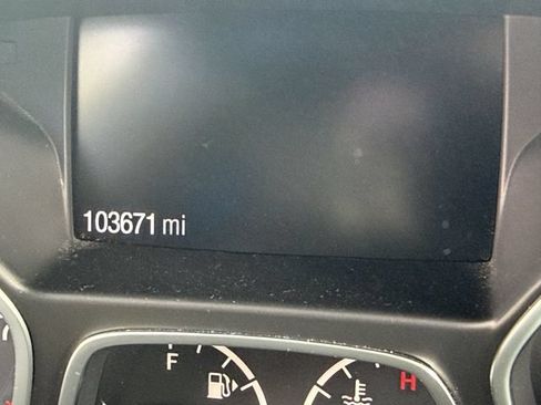 Used 2018 Ford Escape SE w/ SE Sport Appearance Package AWD/4WD image 9