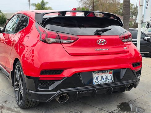 Certified 2022 Hyundai Veloster N image 15