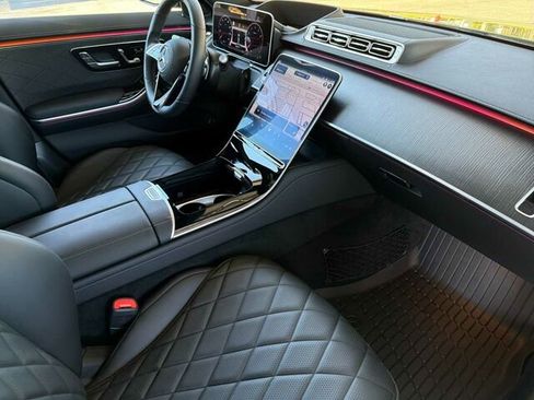 Certified 2025 Mercedes-Benz S 580 4MATIC Sedan image 19
