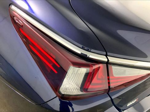 Certified 2024 Lexus ES 350 image 29