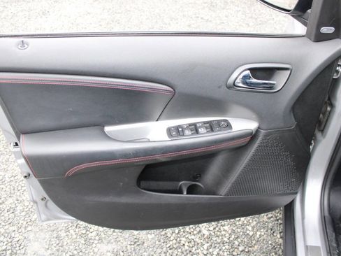 Used 2016 Dodge Journey R/T w/ Driver Convenience Group image 21