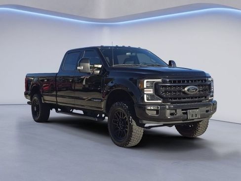 Used 2022 Ford F350 Lariat w/ Black Appearance Package image 2