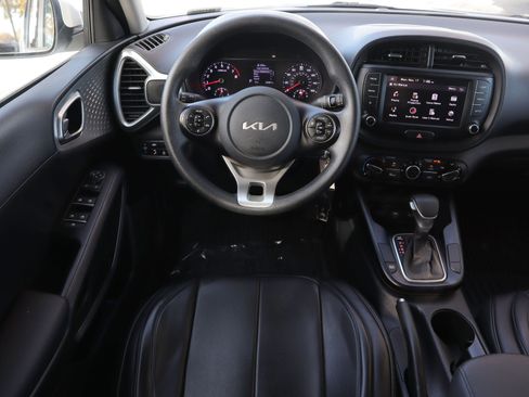 Used 2022 Kia Soul LX w/ Technology Package image 27