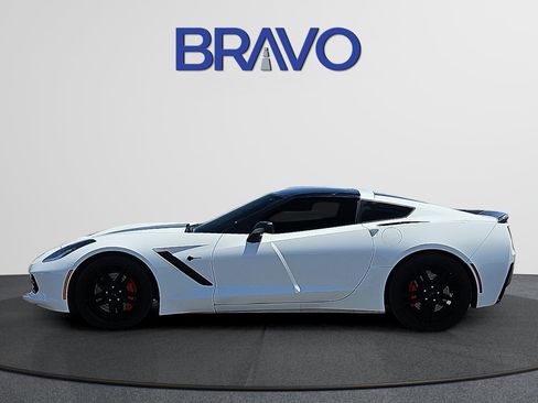 Used 2016 Chevrolet Corvette Stingray Coupe w/ Carbon Flash Badge Package RWD image 2