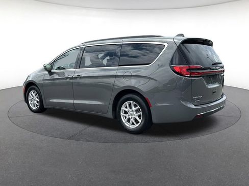 Certified 2022 Chrysler Pacifica Touring-L FWD image 3